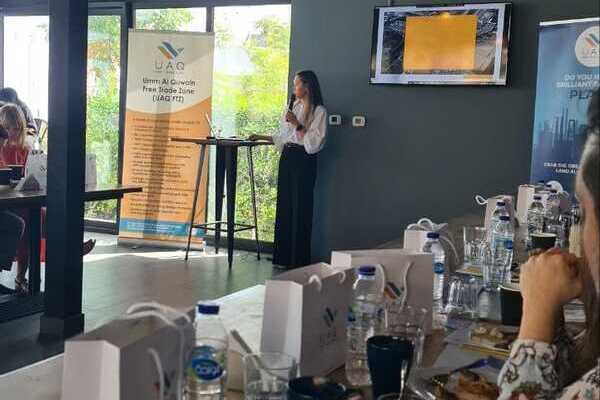 UAQFTZ - Business Breakfast